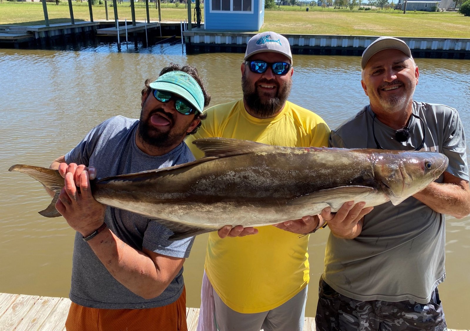 A working outfitter partway through a day, photographed by Cajun Paradise Charters in LA