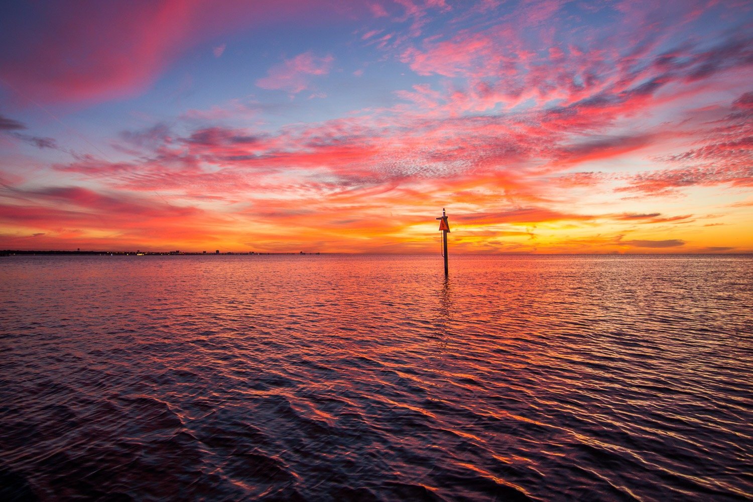 A guide handling the work of a booked trip, photographed by Coastal Waters Outfitters in MS