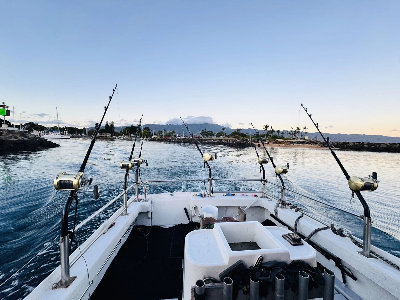 Water where guides here run striped marlin trips, photographed by Deep Sea Sportfishing Hawaii