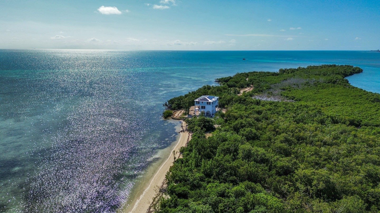 On the Florida Keys flats, photographed by Golden Flats Fly Fishing Club