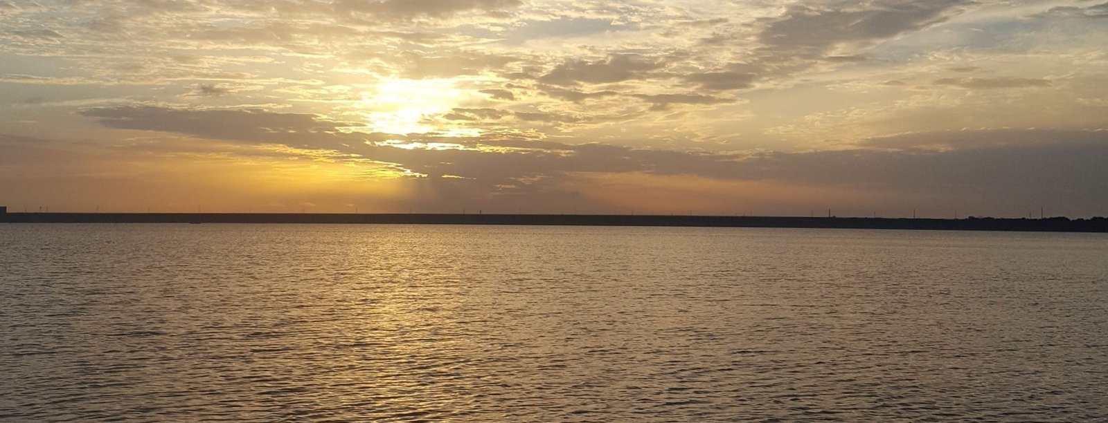 A guide at work during a trip, photographed by Luck O' The Irish Fishing Guide Service in TX
