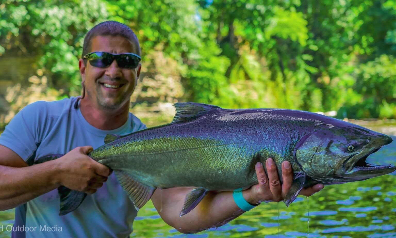 On the Fly Guide Service on the water in New York