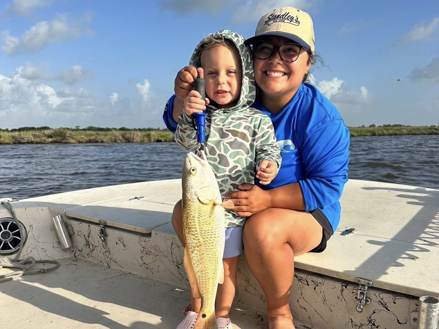 The job of guiding, mid-trip, photographed by Shallowrun Guide Service in TX