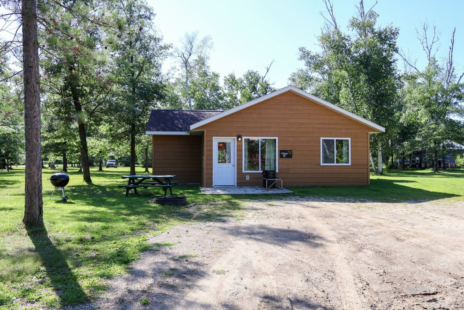 Sportsman's Lodge on the water in Minnesota