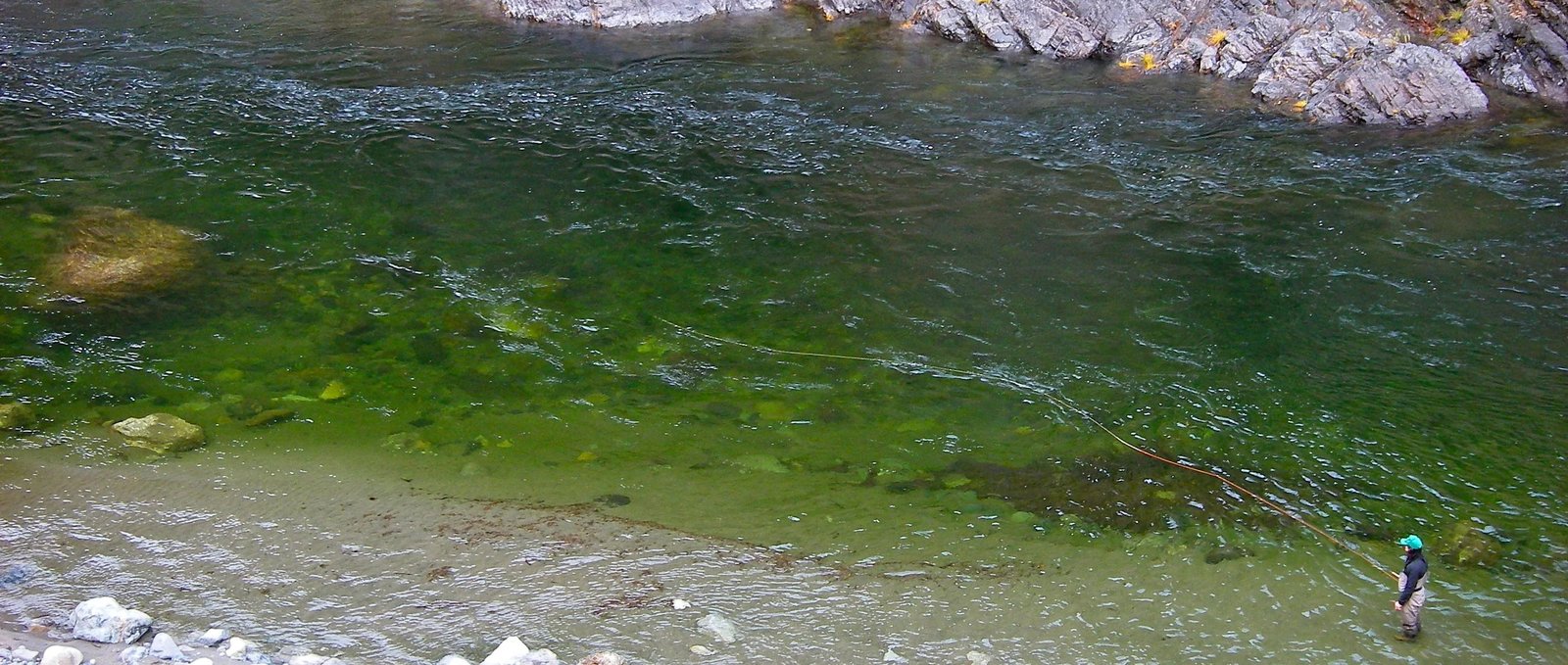 On the North Umpqua River, photographed by Steelhead Water Guide Service