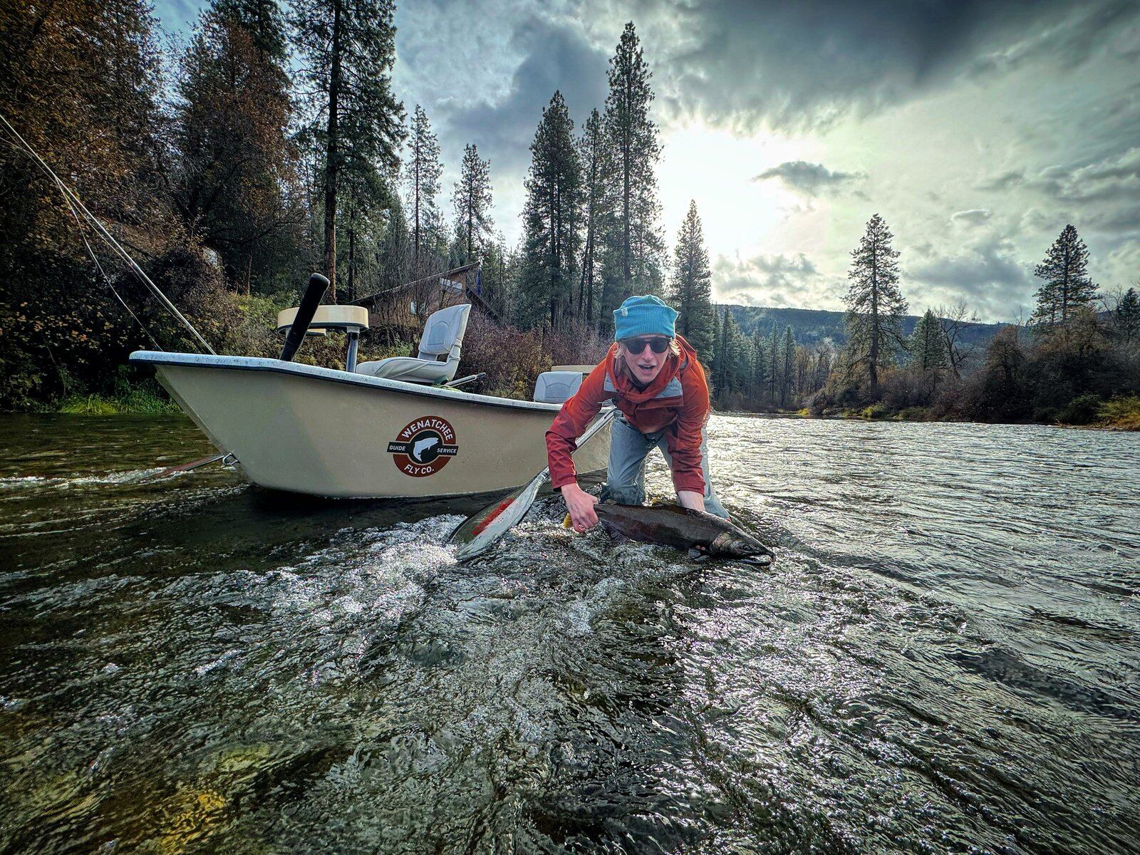Wenatchee Fly Company on the water in Washington